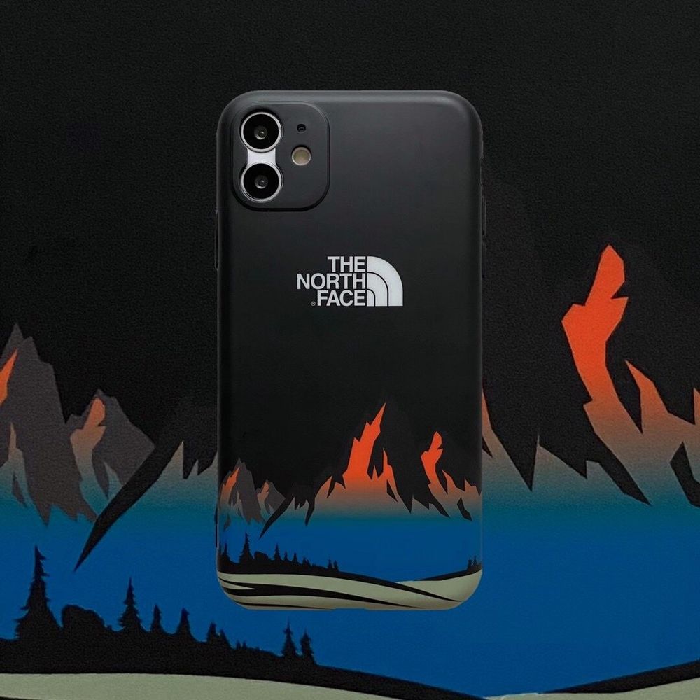 Чохол The North Face "Горы" для iPhone 7/8 чорного кольору