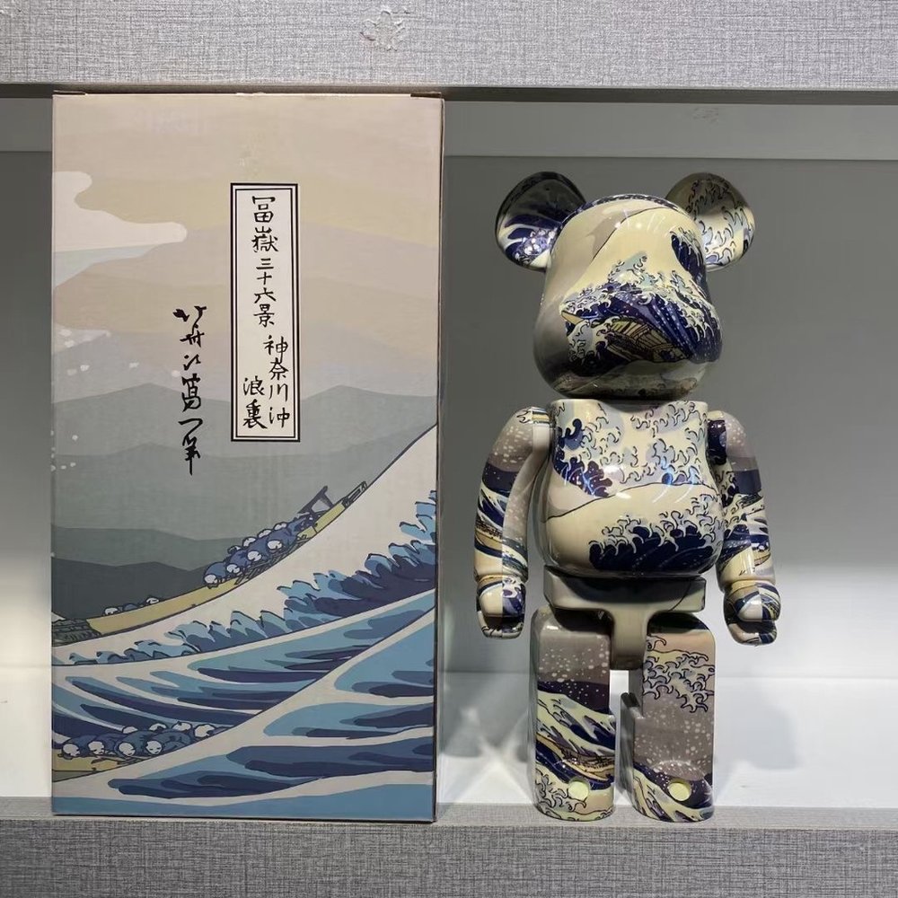 Фігурка Bearbrick Kanagawa Surf "Велика хвиля в Канагаві" 400%, 28 см