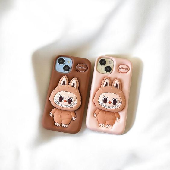 Чехол 3D Labubu с подставкой для iPhone 15 Pink
