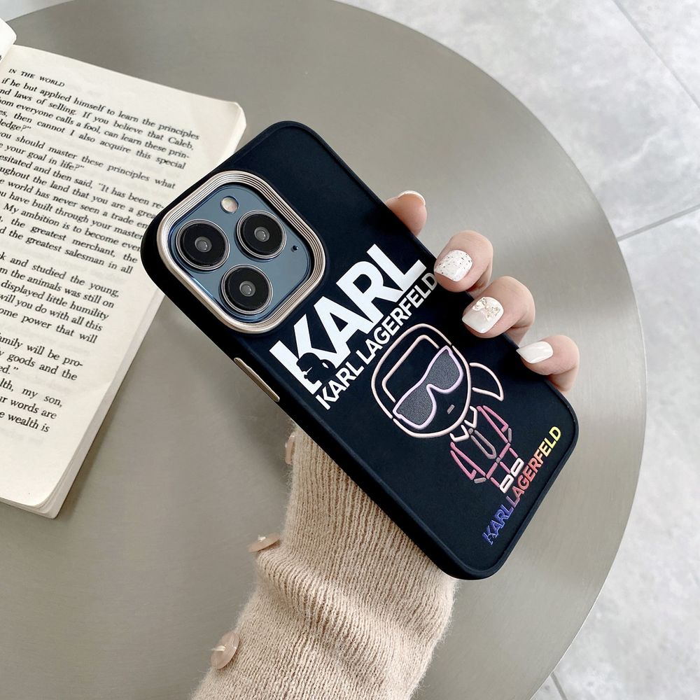Чехол для iPhone 12 Pro Max Color Line Karl Lagerfeld с защитой камеры Черный