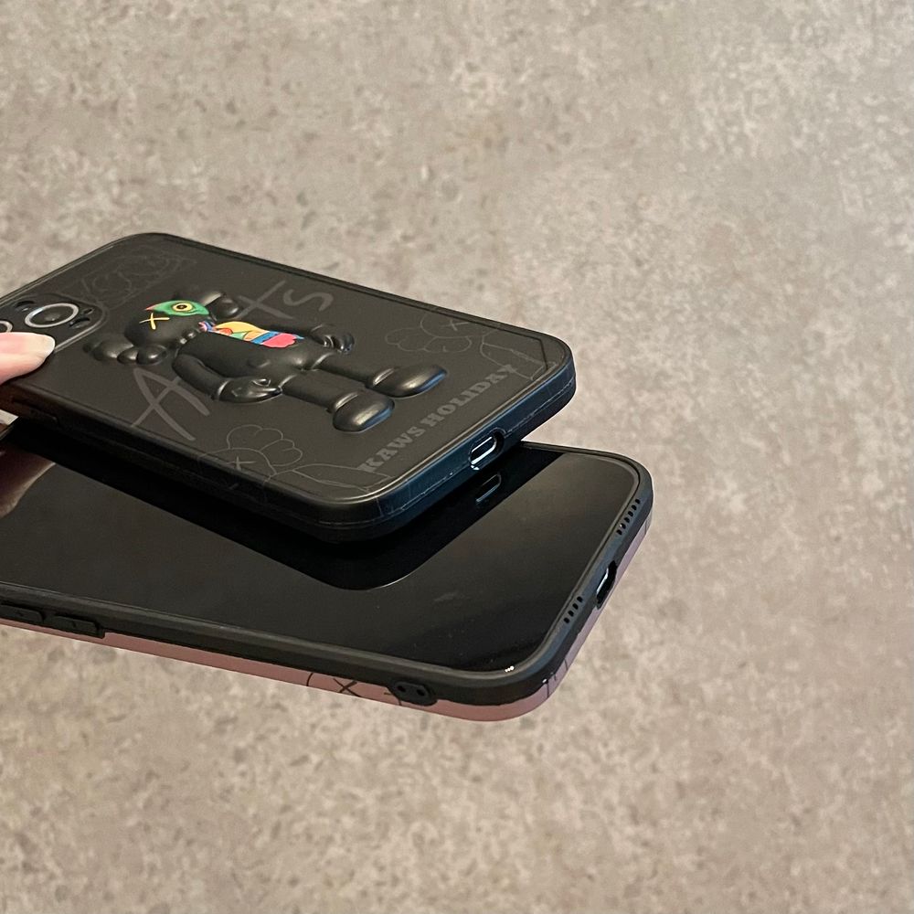 Чехол Kaws Holiday Dissected Companion для iPhone 11 Pro Черный