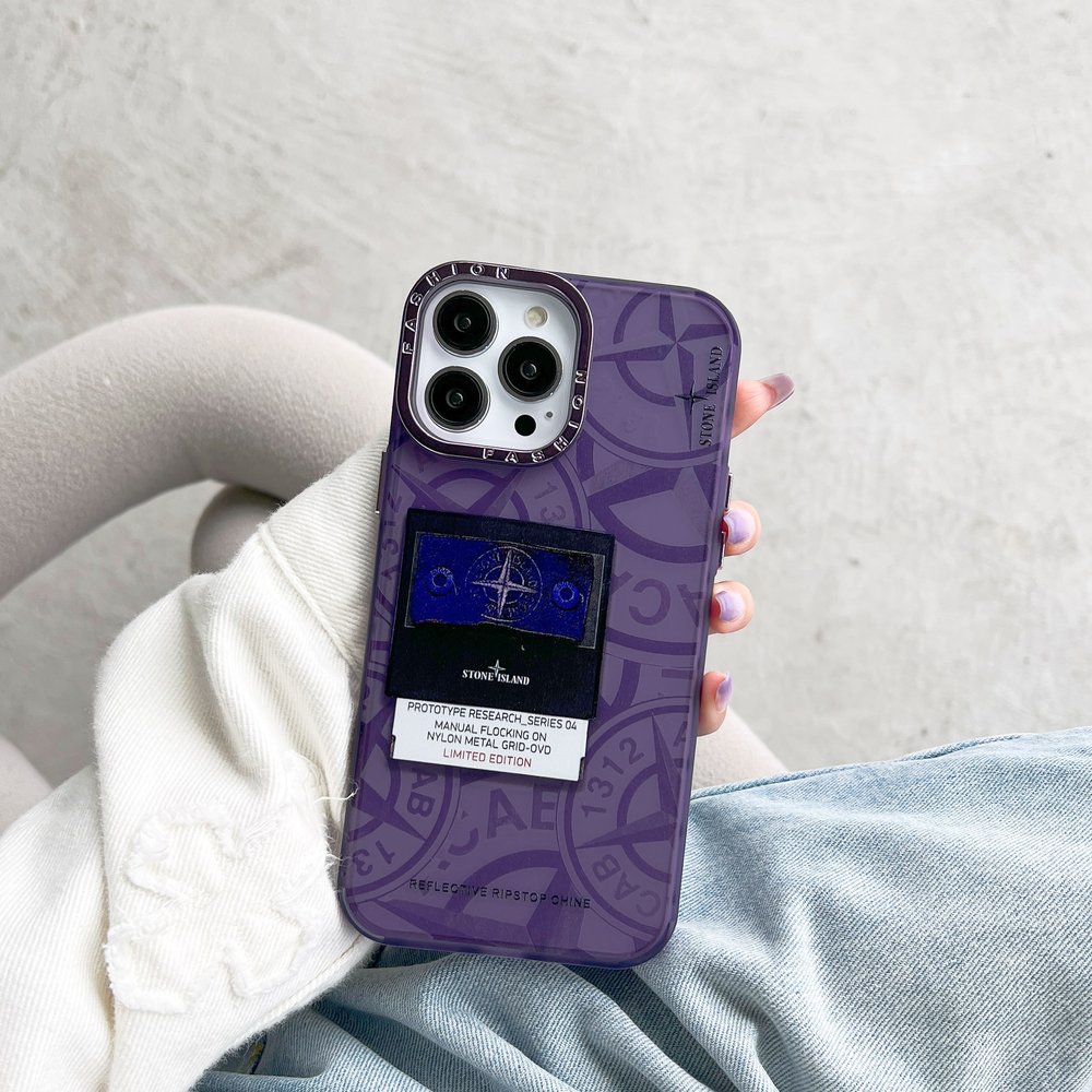 Чехол для iPhone 14 Plus Stone Island с патч-нашивкой Стоников Фиолетовый