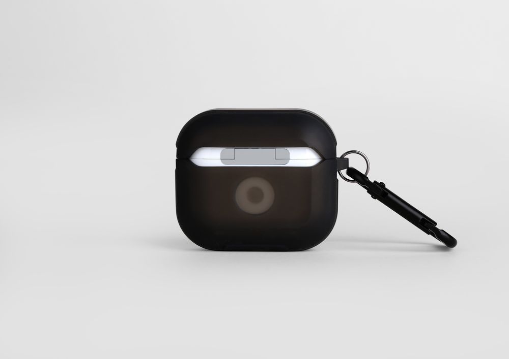 Чехол Skinarma Kinzoku для AirPods Pro 3 Smoke