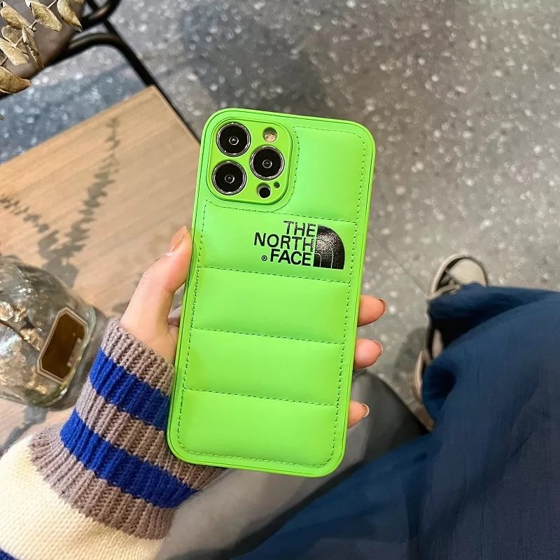 Пуферный чехол-пуховик для iPhone 13 Pro Зеленый