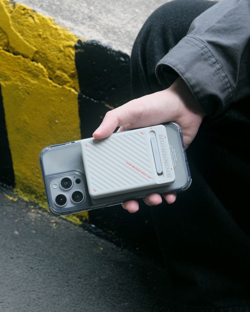 Внешний аккумулятор Skinarma ARC Skinarma Magnetic Powerbank with Integrated Stand 10000 mAh 20W USB-C PD Grey