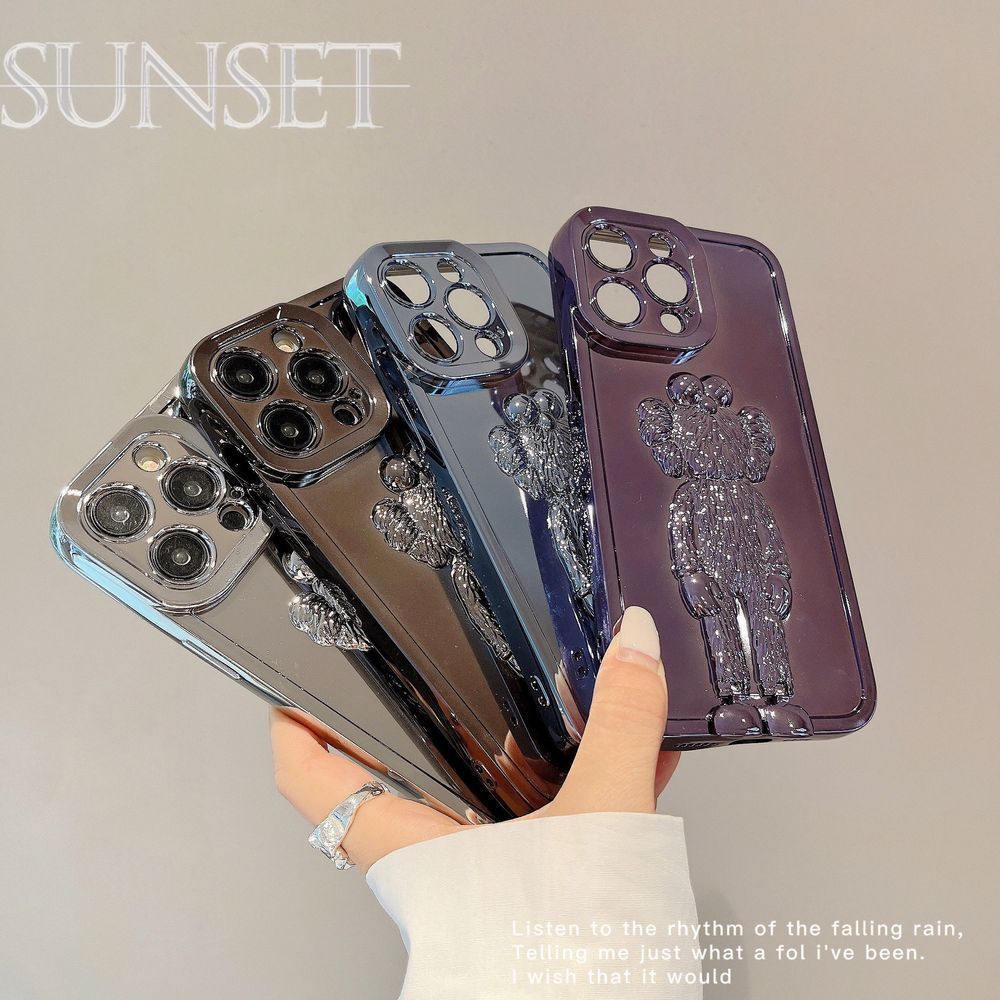Зеркальный чехол для iPhone 14 Kaws Seeing Watching Серый