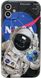Чехол на iPhone НАСА "Астронавт с планетой Земля" черного цвета