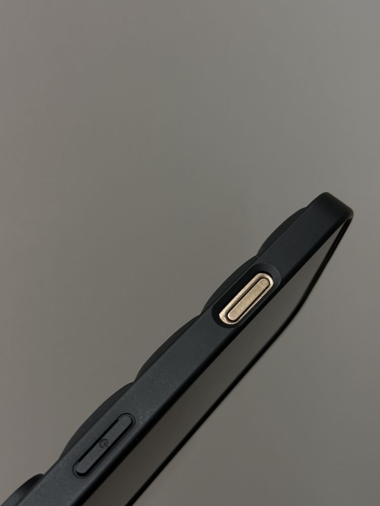 Пуферный чехол-пуховик для iPhone 14 The North Face Черный