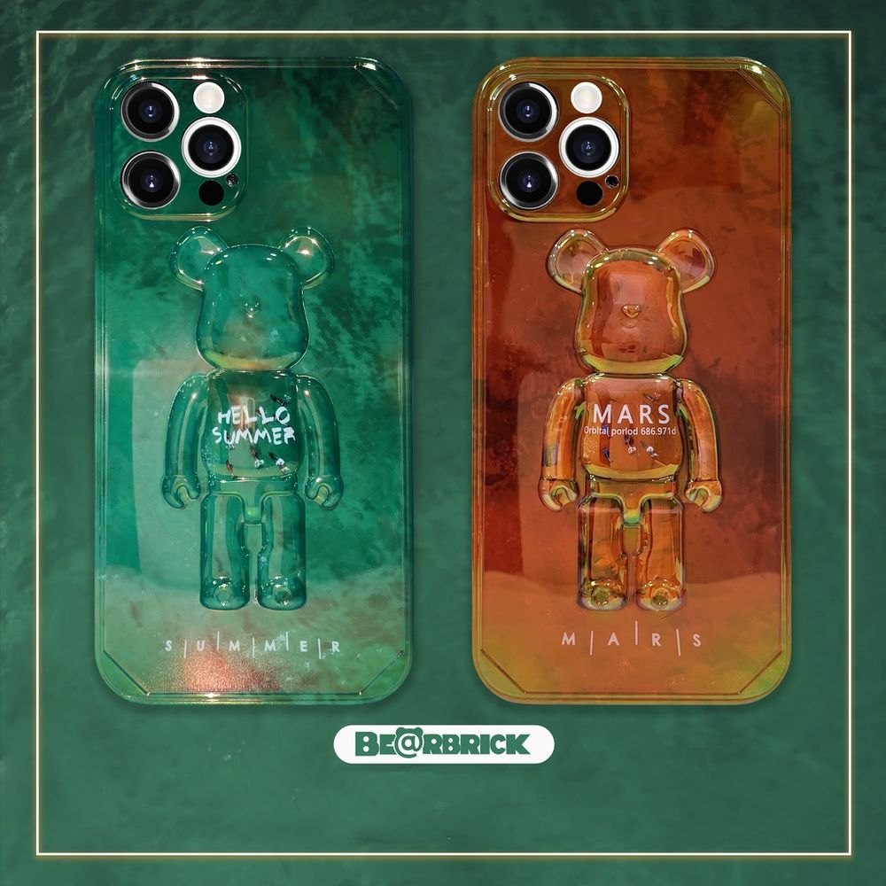 Чехол для iPhone 12 Pro Max мишка Bearbrick Hello Summer Зеленый