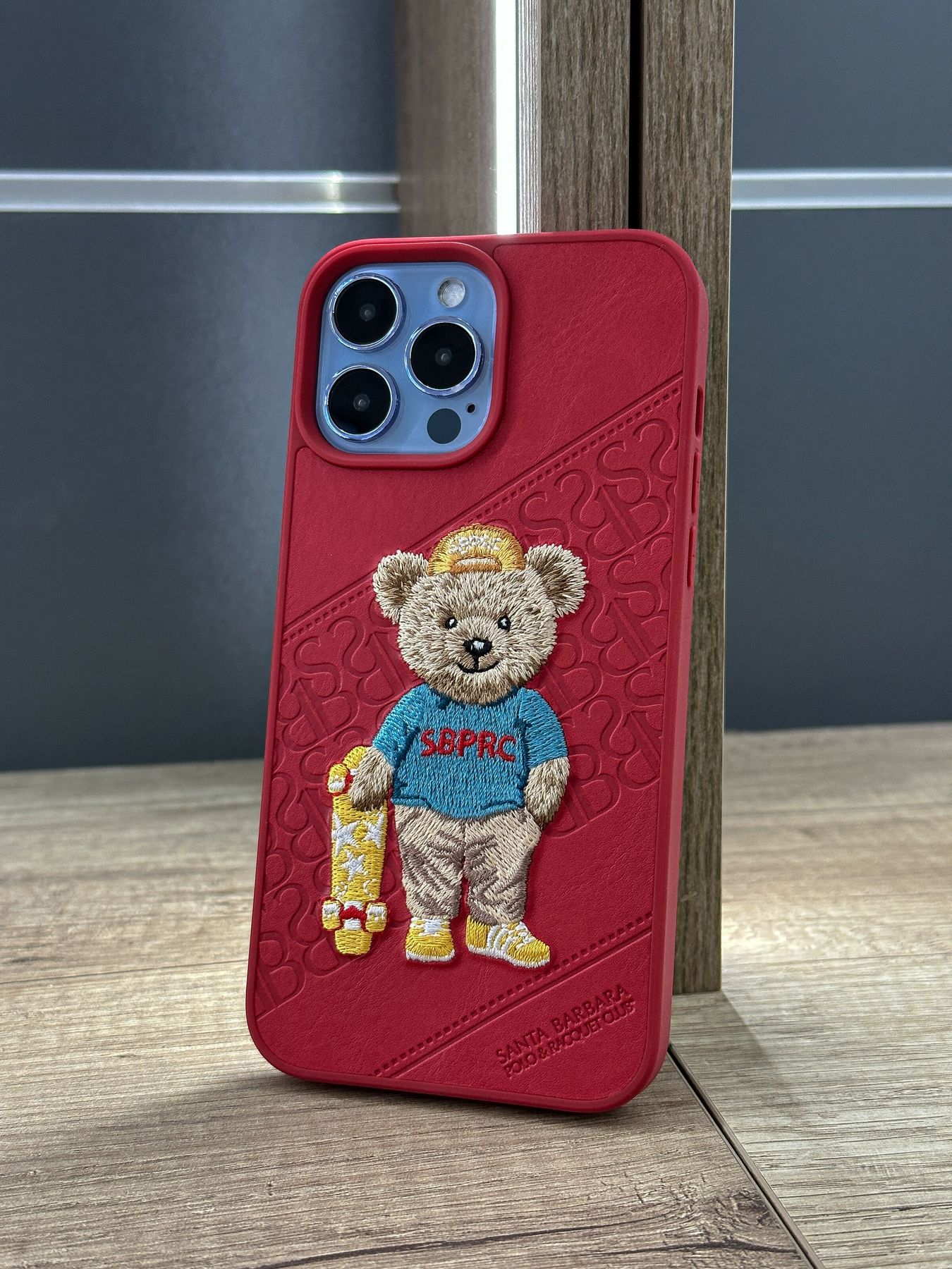 Чехол для iPhone 13 Pro Max Santa Barbara Polo Bear Crete Красный | Pikasso