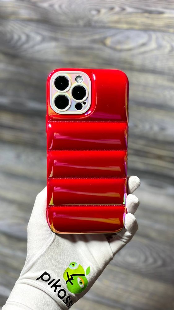 Чехол-пуховик Puffer для iPhone 13 Pro Max голографический Красный