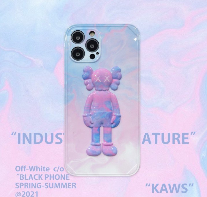 Чехол с 3D-дизайном Kaws Holiday для iPhone 13 Pro Фиолетовый