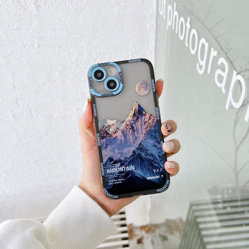 Чехол для iPhone 12 Pro Max Snowy Mountains с защитой камеры Прозрачно-синий