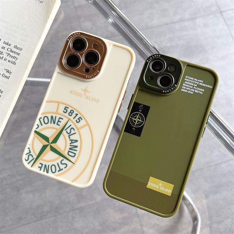 Чехол для iPhone 14 Stone Island с логотипом + защита камеры Оливковый