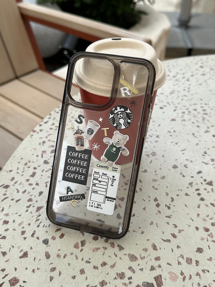 Чехол для iPhone 15 Pro Max Starbucks Coffee Bear Прозрачный