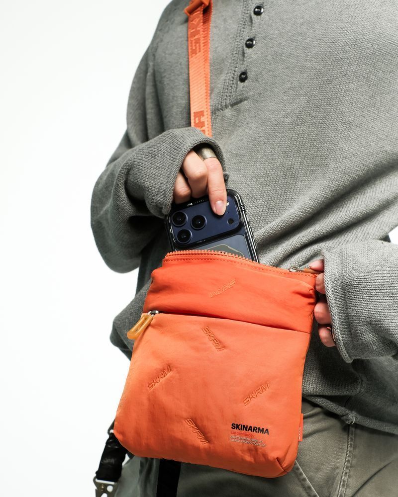 Сумка Skinarma Jax Sling Bag Black