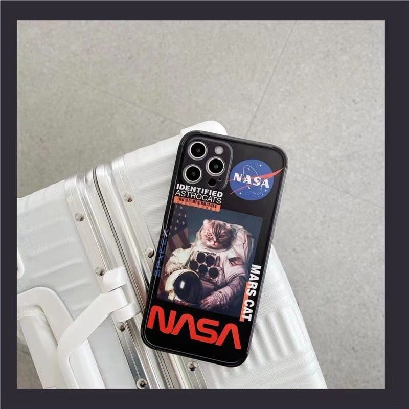Черный чехол NASA "Марсианский кот" для iPhone 11 Pro Max