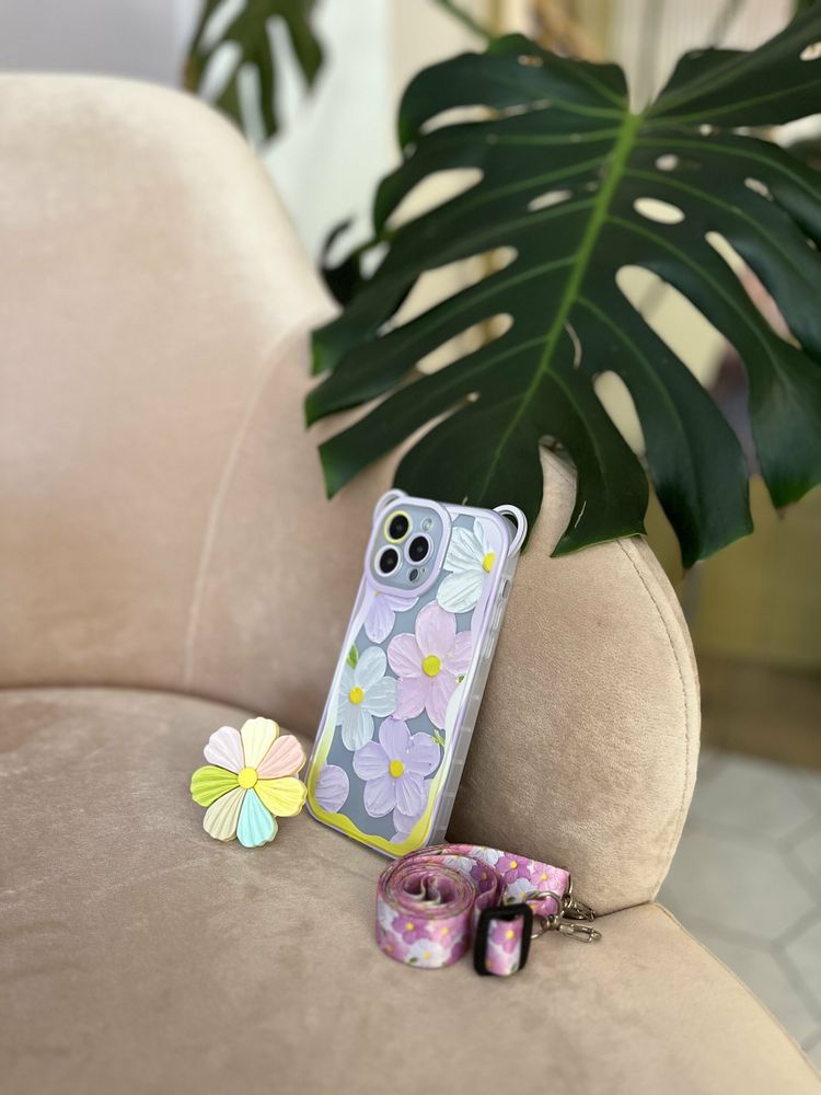 Чохол для iPhone 14 Plus Квітка-Семицвітка з ременем для плеча Фіалковий