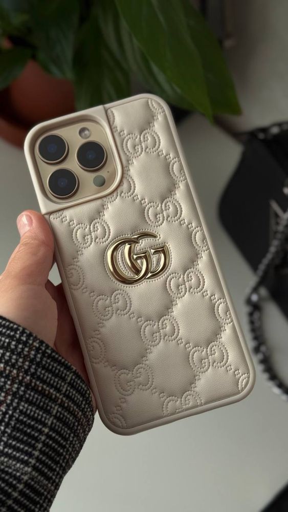 Чехол для iPhone 15 Pro Gucci Embossed Puffer Молочный