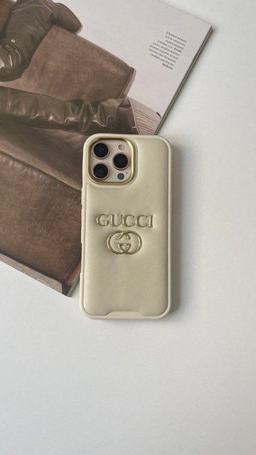 М'який чохол для iPhone 16 Pro Max Gucci Молочний