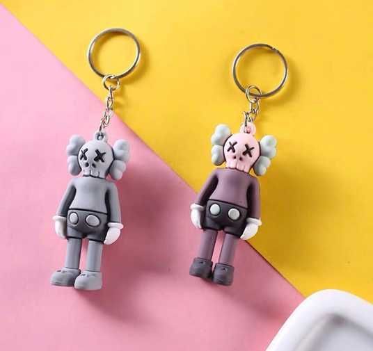 Брелок серый (ключница) Kaws Companion | Pikasso