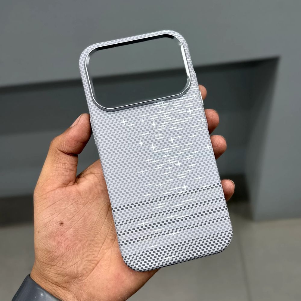 Чехол Luxo Free Air Carbon для iPhone 18 Pro Max с Magsafe №31