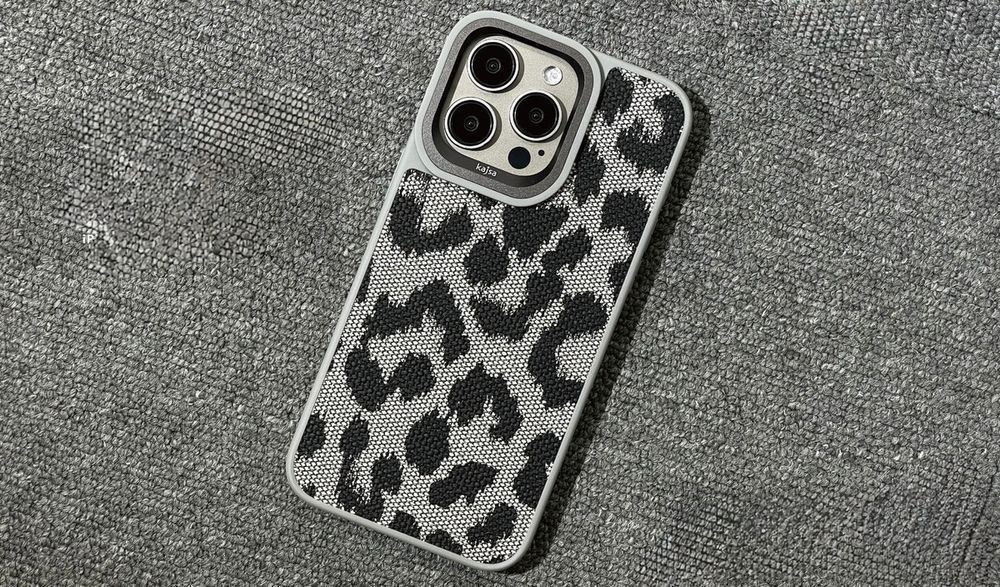 Чехол для iPhone 16 Pro Kajsa Glamorous Collection - Wild III Back Case Silver