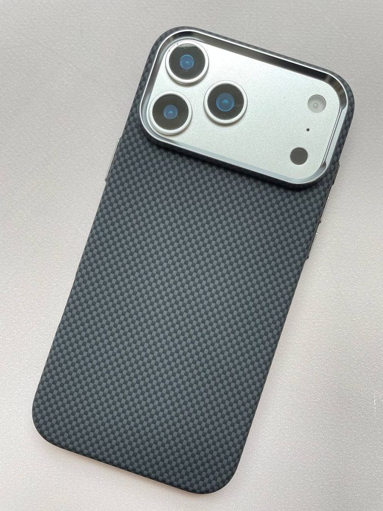 Чехол Luxo Free Air Carbon для iPhone 17 Pro Max с Magsafe №26