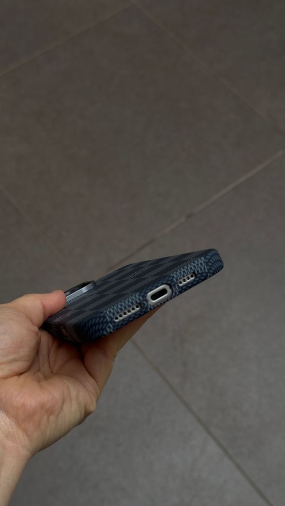 Чехол Luxo Free Air Carbon для iPhone 14 Pro Max с Magsafe №15